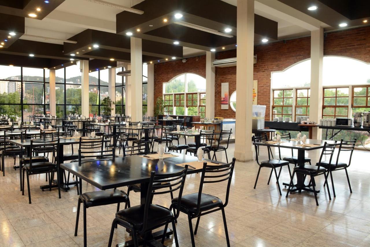 ויז'ה קרלוס פאס Hotel El Condado מראה חיצוני תמונה