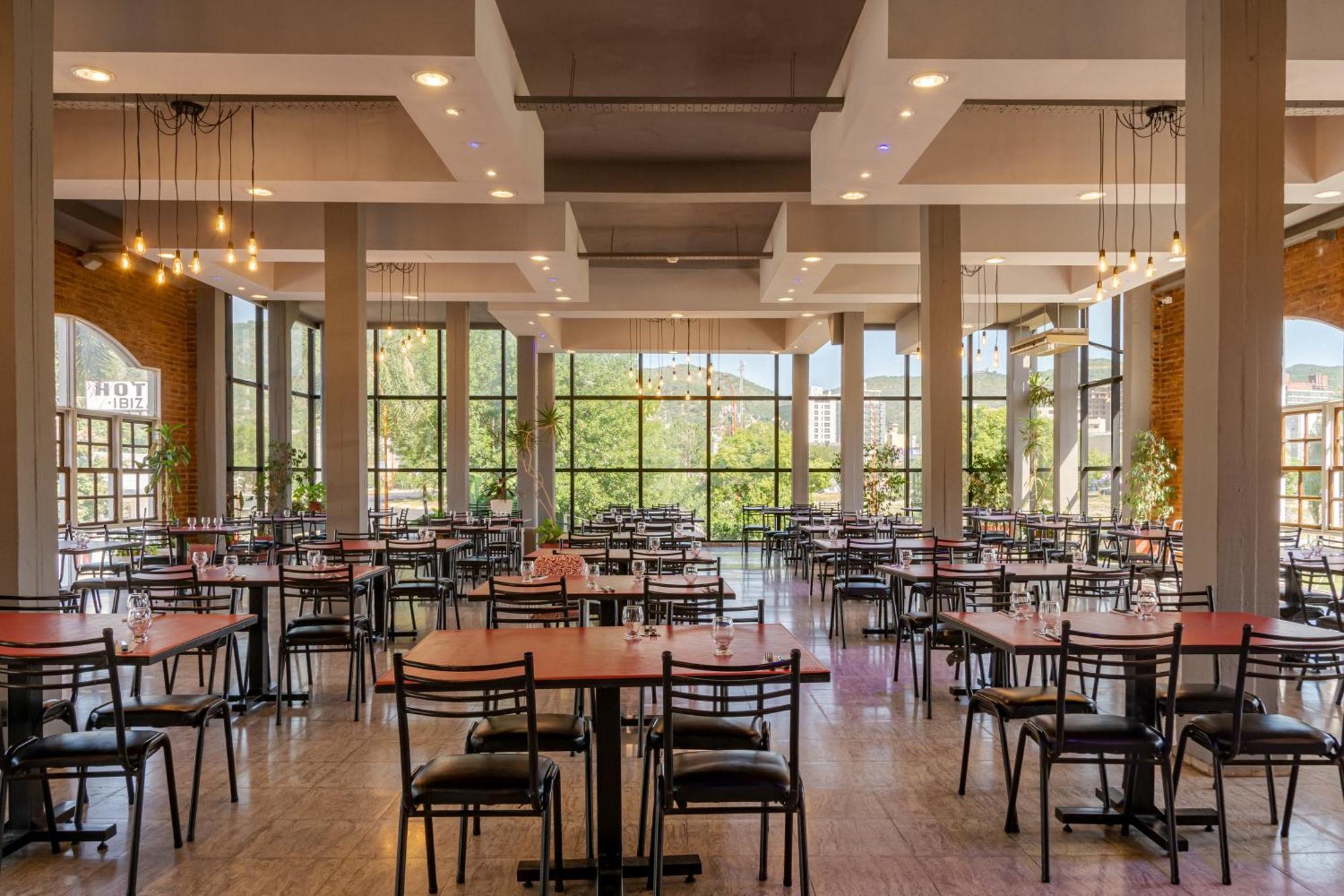 ויז'ה קרלוס פאס Hotel El Condado מראה חיצוני תמונה